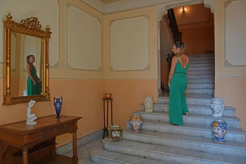 B&B di Charme Camelie Riposto Exterior foto