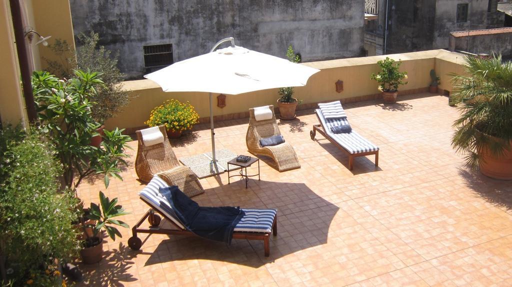 B&B di Charme Camelie Riposto Exterior foto