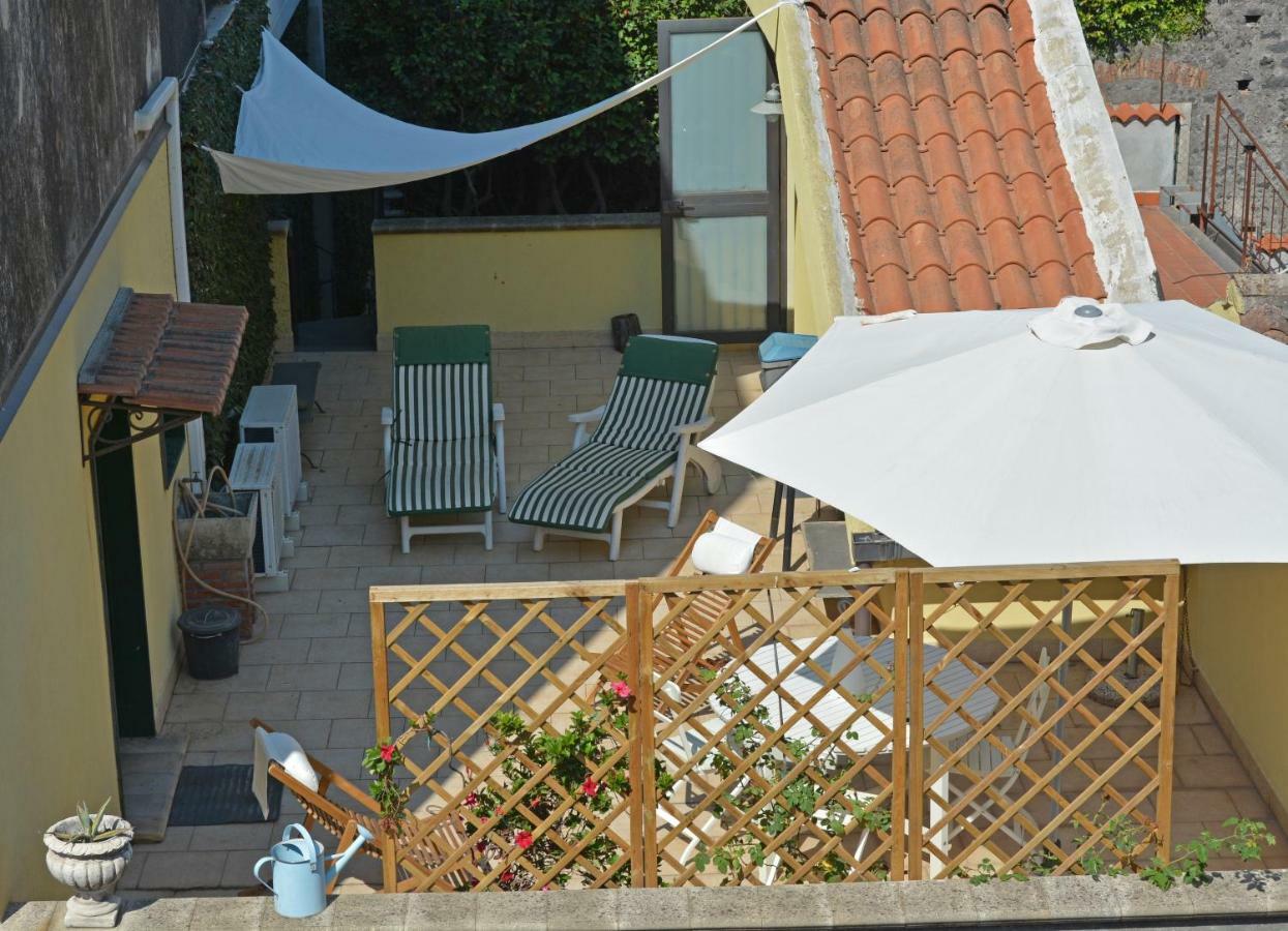 B&B di Charme Camelie Riposto Exterior foto