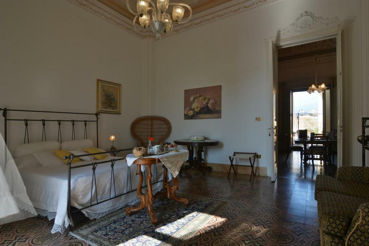B&B di Charme Camelie Riposto Exterior foto